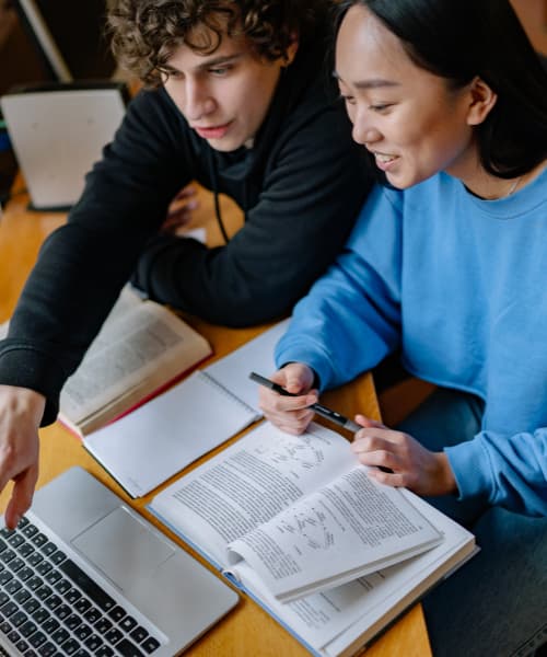Estudiantes del Grado en Historia y Pensamiento de la CEU UCH