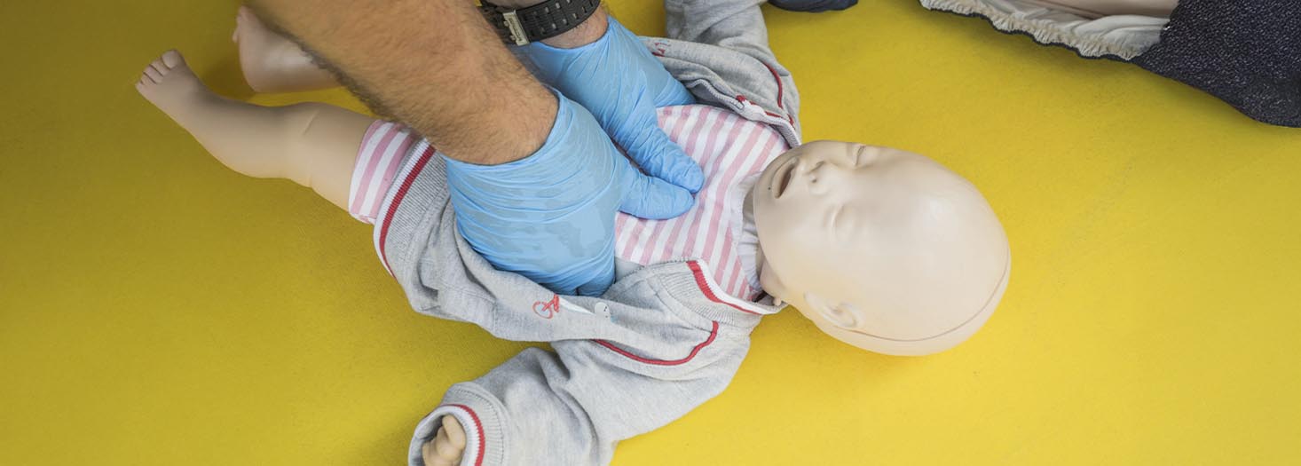 Curso de Capacitación en Reanimación Cardiopulmonar Básica en adulto y pediátrico, uso del DESA y Soporte Vital Instrumentalizado