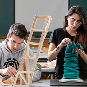 Estudiar Grado En Ingenieria De Diseno Industrial Y Desarrollo De